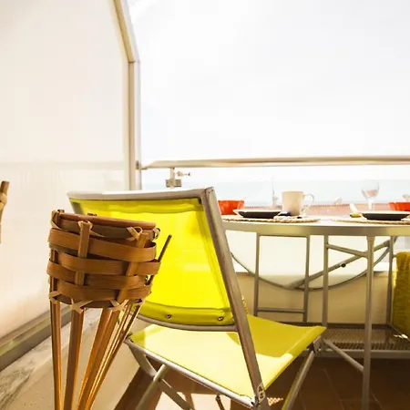 Lovelystay - Beach With Sea View * Ericeira