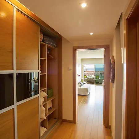 Lovelystay - Beach With Sea View Apartamento *